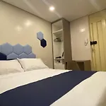 Urban Box House